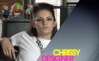 Vignette de « Designer Slash Model »